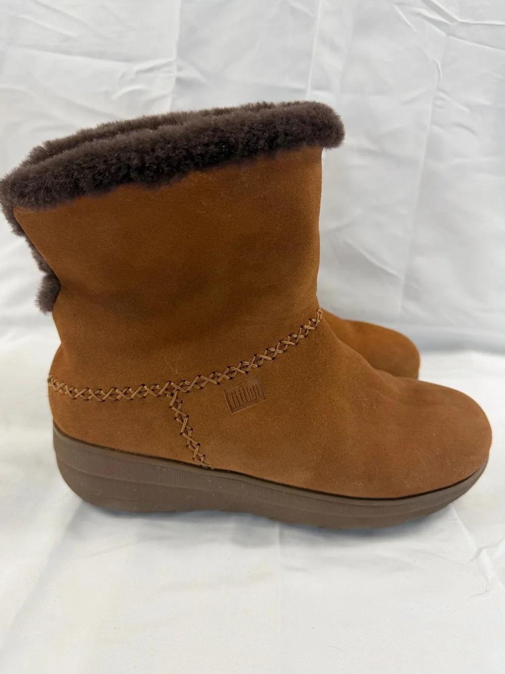 FitFlop Mukluk Shorty Chestnut Suede Ankle Boots Women’s Size 7 Casual Outdoors